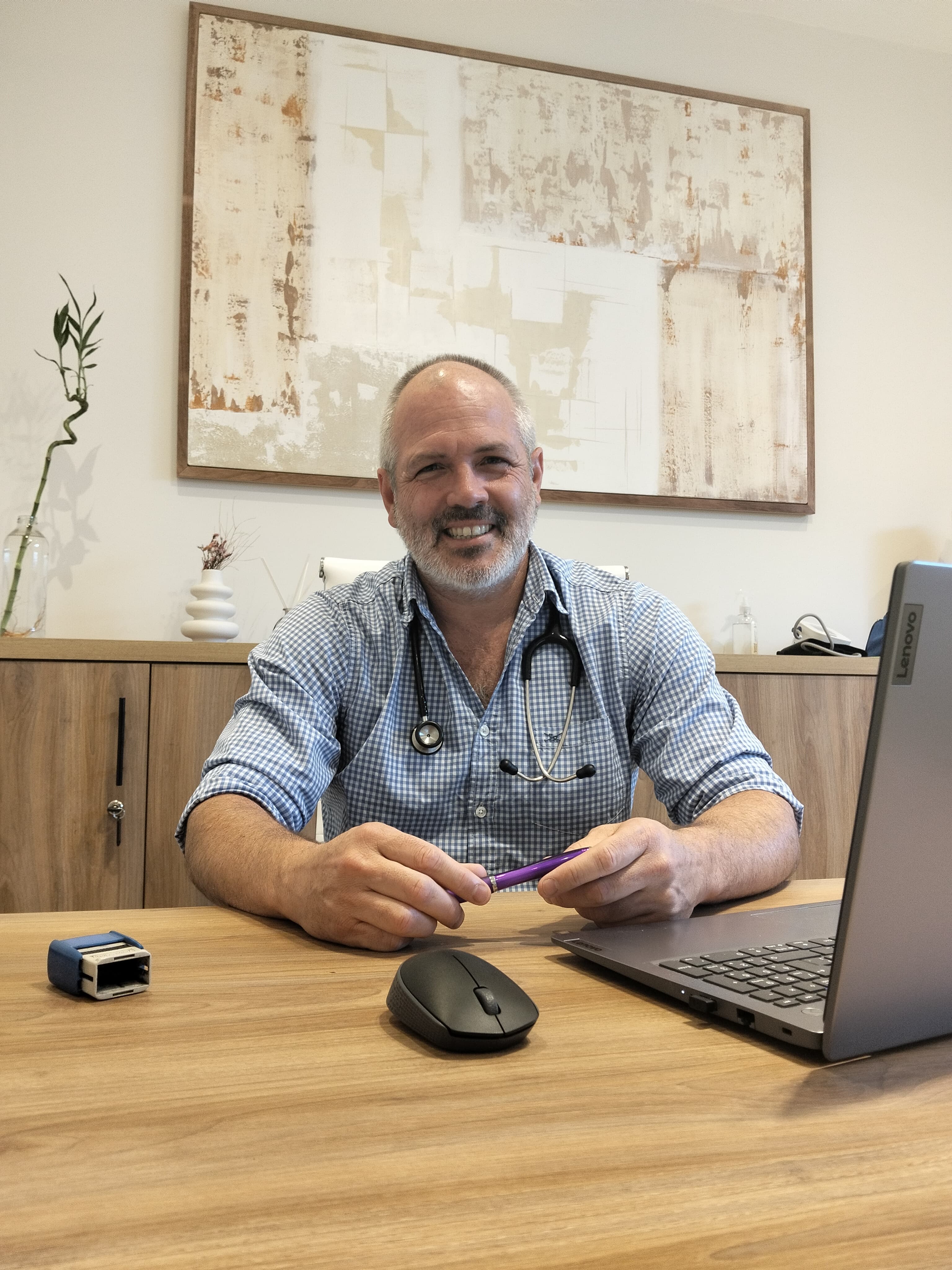 Dr. Diego Iseppi