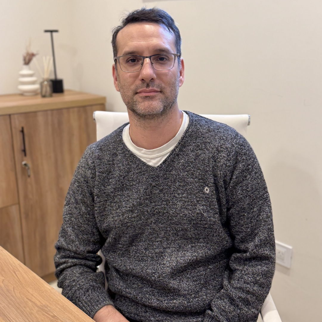 Dr. Sebastian Busto